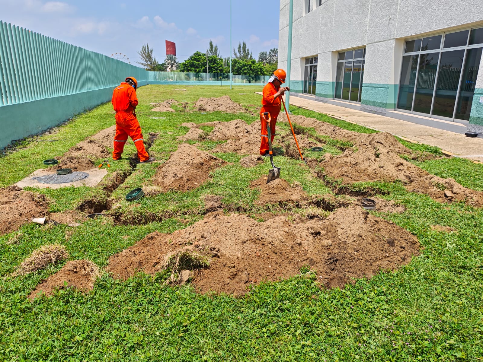Instalación de sistema de tierras físicas